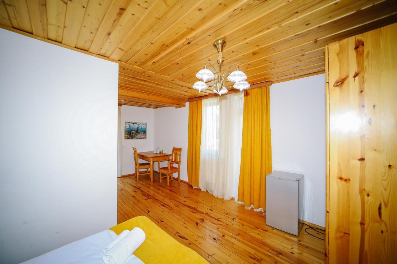 Alpenhaus Kazbegi Hotel & Restaurant Eksteriør billede