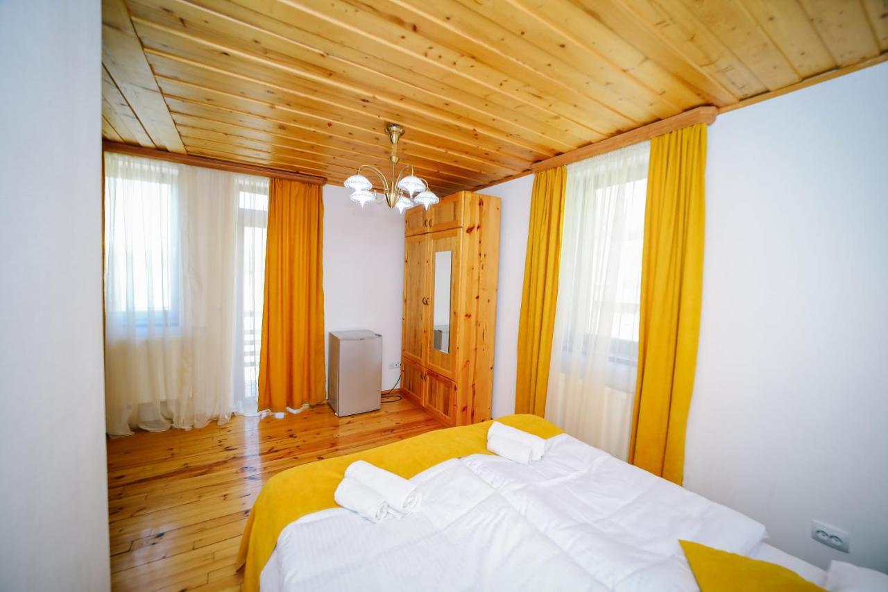 Alpenhaus Kazbegi Hotel & Restaurant Eksteriør billede