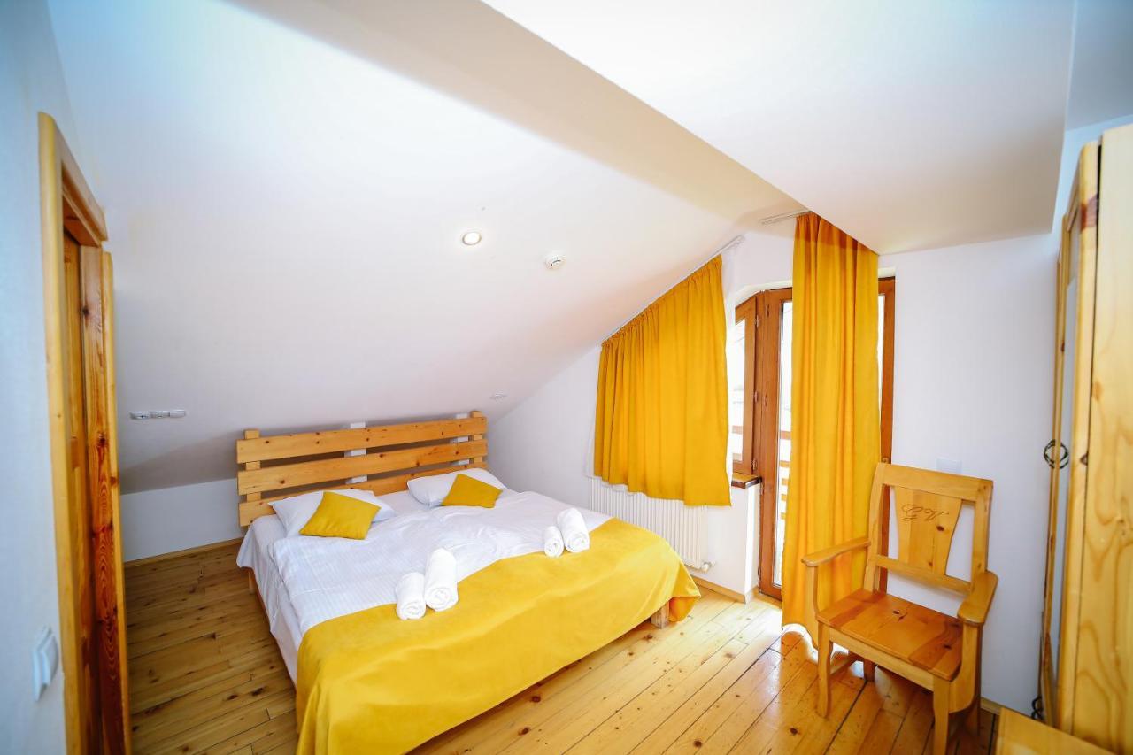 Alpenhaus Kazbegi Hotel & Restaurant Eksteriør billede